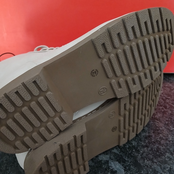 ARIZONA  boots size women's 7.5  NWT - Picture 4 of 8